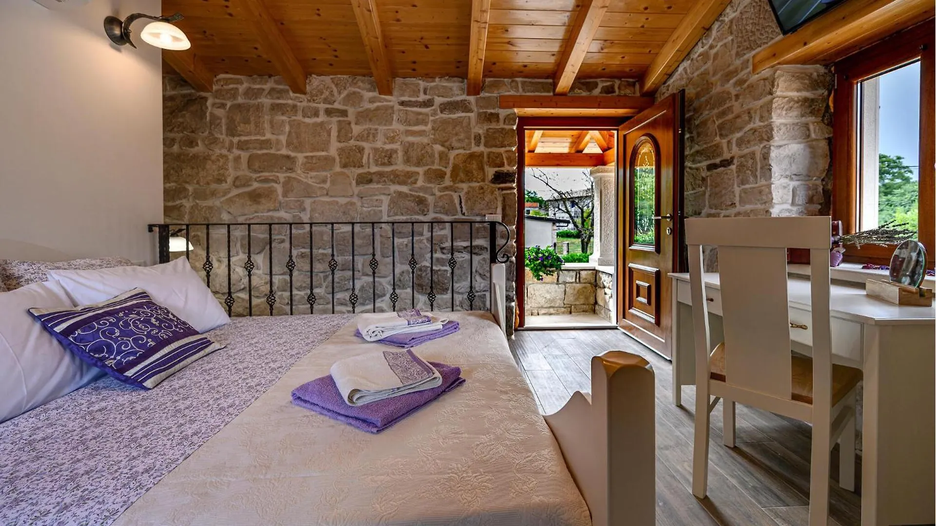 Villa Dajana Potpican Holiday home