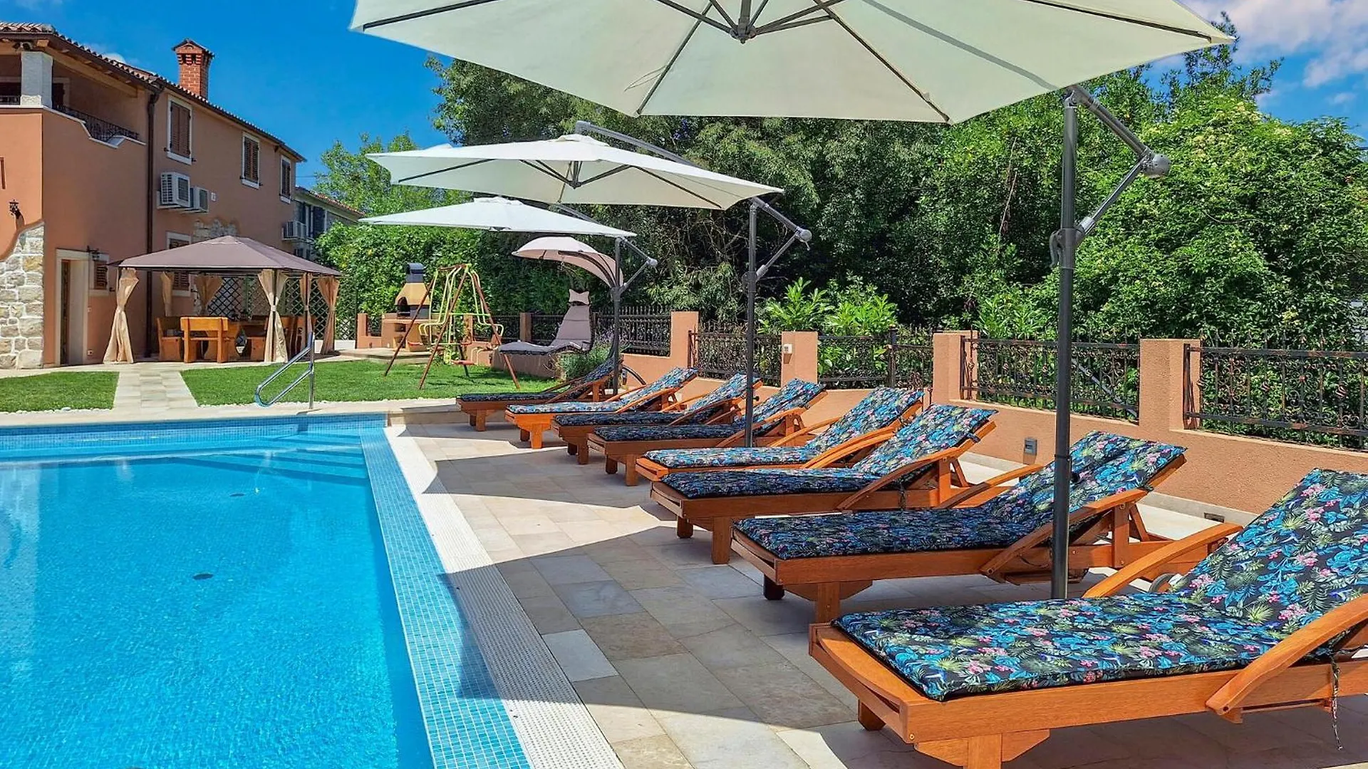 Villa Dajana Potpican Holiday home