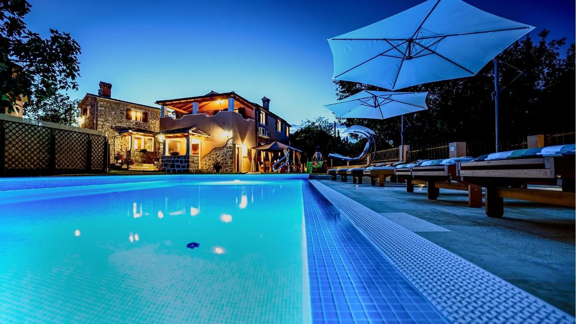 Villa Dajana Potpican Croatia